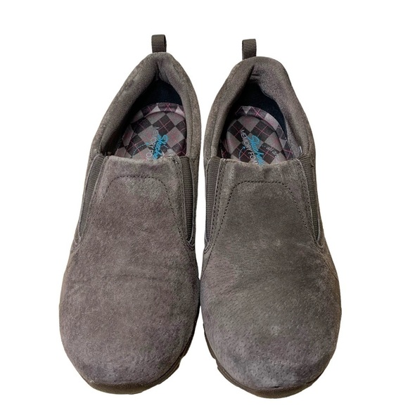 SKECHERS outdoor active brown slip on shoes suede comfort memory foam walking 7 - Picture 2 of 14